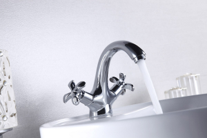 Cмеситель для раковины Lemark Flora LM0106C Chrome