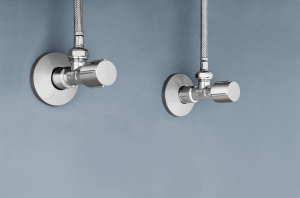 Вентиль угловой 1/2″-3/8″ для подключения смесителей GROHE 22037000 Хром