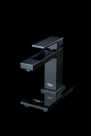 Смеситель для раковины Boheme Qubic 471-B Черный