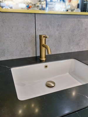 Cмеситель для раковины AltroBagno Metropoli 0134 OrSp Золото матовое