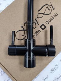 Черный смеситель для кухни с подключением к фильтру KorDi Black Night KD 3108-L045 Black Matt